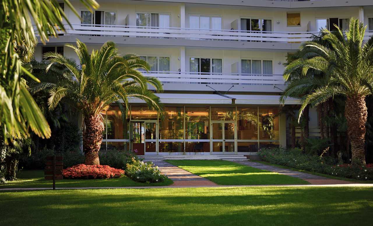 du-lac-et-du-parc-grand-resort-riva-del-garda-hotel-du-lac-00004