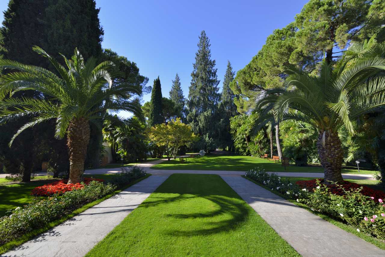 du-lac-et-du-parc-grand-resort-riva-del-garda-park-00023